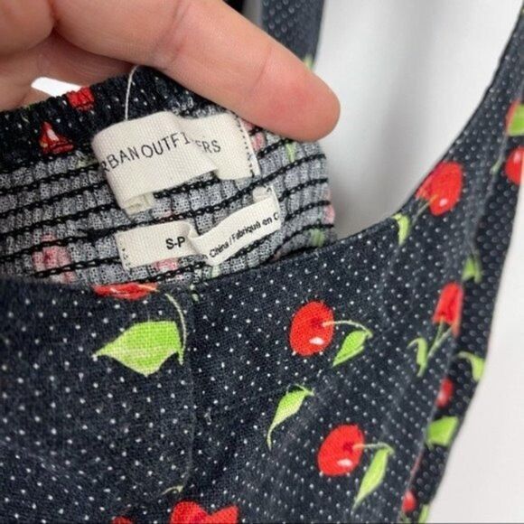 Urban Outfitters Mamie Linen Cherry Print Halter Mini Dress Pin Up Size Small - Picture 8 of 12